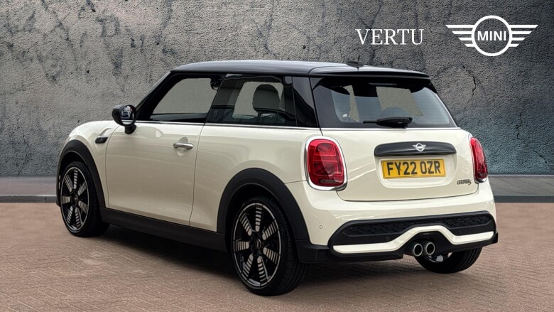 MINI Hatchback 2.0 Cooper S Exclusive 3dr Auto Petrol Hatchback